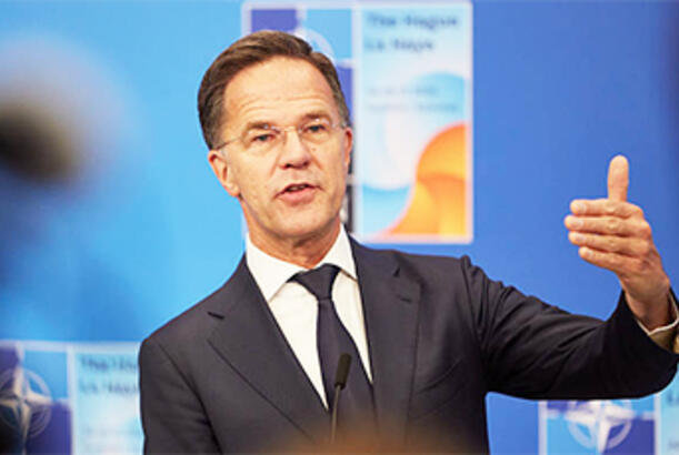 Rutte: NATO ölkələri Rusiyanı sərhədi pozan təyyarələrini vurmalıdır…