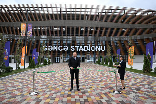 İlham Əliyev Gəncə şəhər stadionunun açılışında iştirak edib - FOTOLAR 