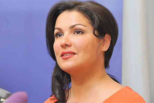 Putinist Netrebko sarsıdıcı zərbə aldı...