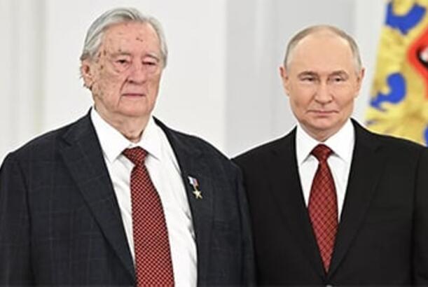 Putinin ömrünü zəlilərlə uzatması haqqında yazılan kitab...