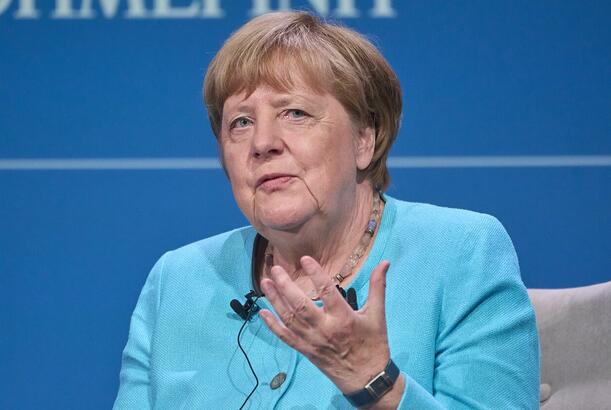 Merkel xüsusi hərbi əməliyyatın başlamasında bu ölkələri günahkar bilir