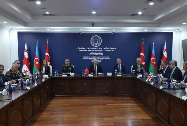 Türkiyə, Azərbaycan və Gürcüstan müdafiə nazirləri görüşüblər