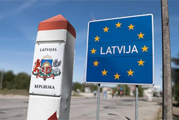 Latviya 800-dən çox rusiyalını ölkədən çıxarır...