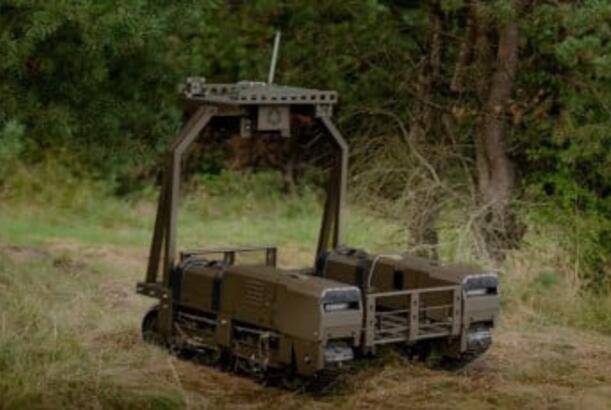 Ukrayna 620 kiloqramlıq robotu ön cəbhəyə yerləşdirib...
