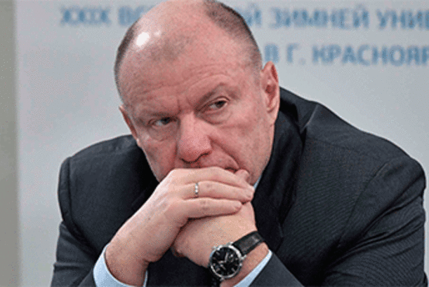 Milyarder Putinə sanksiyalar və gəlirlərin azalmasından şikayətlənib...