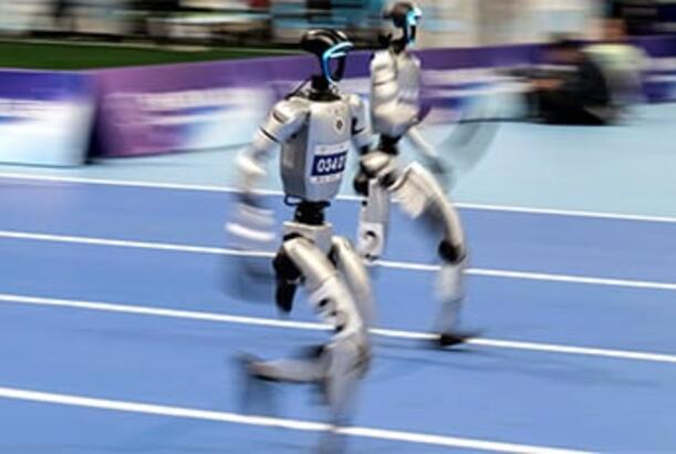 “Yeni startaplar gizli şəkildə insanabənzər robotlar hazırlayır..?”