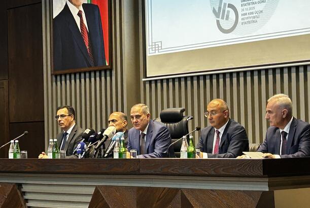 Ümumdünya Statistika Günü ilə bağlı mətbuat konfransı və mükafatlandırılma mərasimi keçirilib - YENİLƏNİB/FOTOLAR