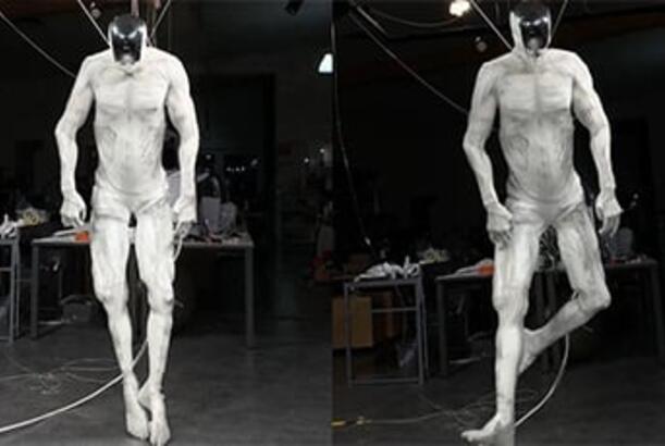 Alimlər canlı əzələləri olan robotlar yaradırlar...