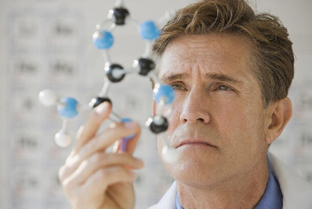 Yeni, güclü bir antibiotik on illərdir ki, “göz qabağında gizlənir”...