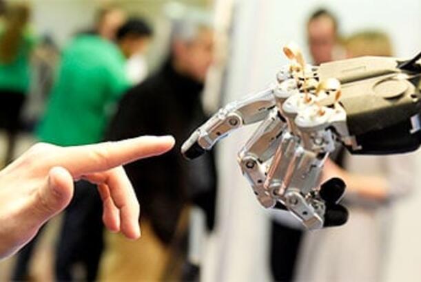 Niyə süni intellektə sadəcə bir alət deyil, istifadəçi kimi baxılmalıdır...