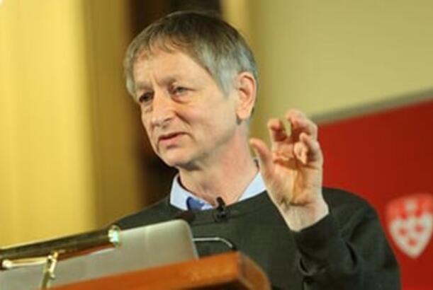 “Süni intellektin Xaç atası” texnoloji inqilabdan danışıb...