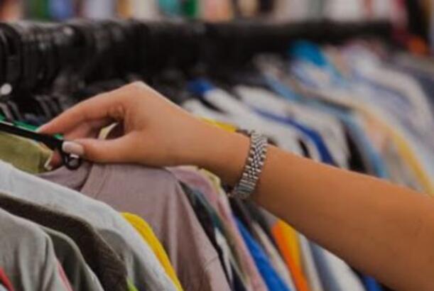 Keyfiyyətsiz geyimlərin artmasının əsas səbəbi NƏDİR? - EKSPERT RƏYİ 
