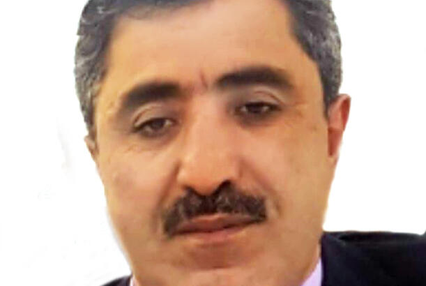 Görən pul güclüdür, yoxsa daydayı? KÖŞƏ