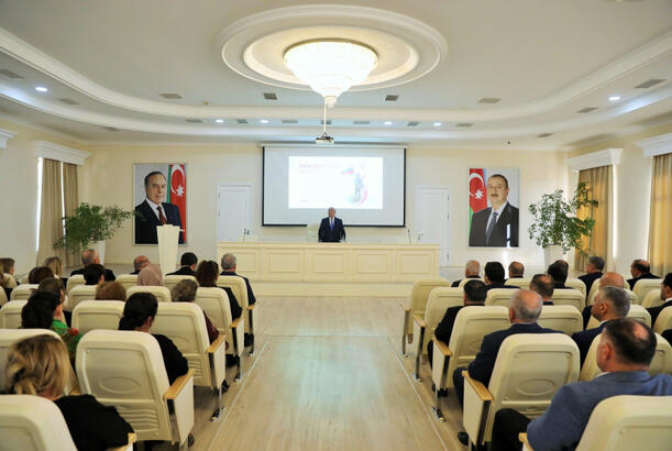 Azərbaycan Avtomobil Yolları Dövlət Agentliyində Zəfər Günü qeyd edilib - FOTO