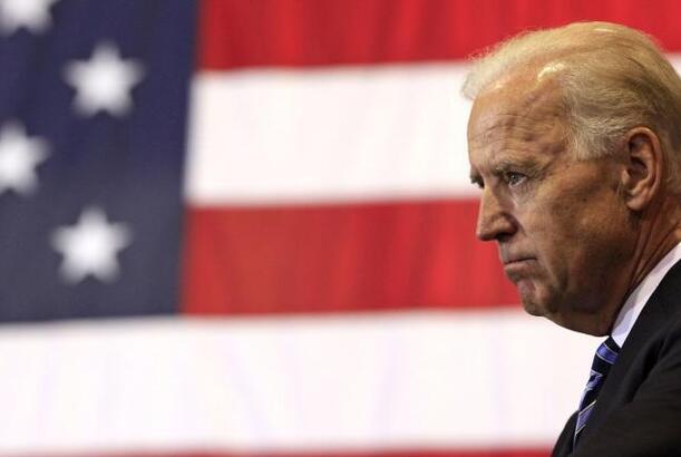 “Tramp ABŞ-da prezident kimi deyil, kral kimi davranır...”