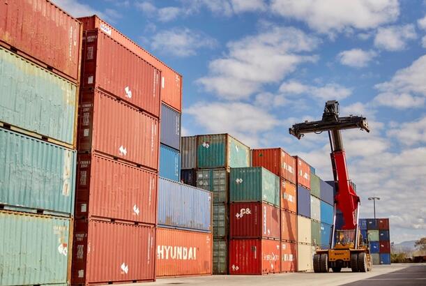 Özbəkistan və Qazaxıstan ticarət dövriyyəsini 10 milyard dollara çatdırmağı planlaşdırır