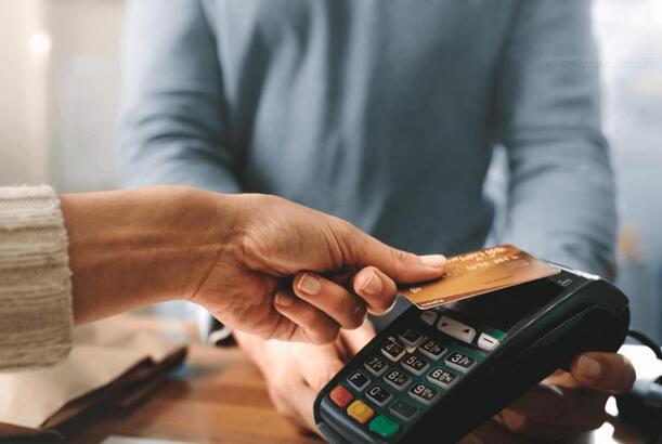 Azərbaycanda nağdsız ödənişlər 10 dəfə artıb - STATİSTİKA