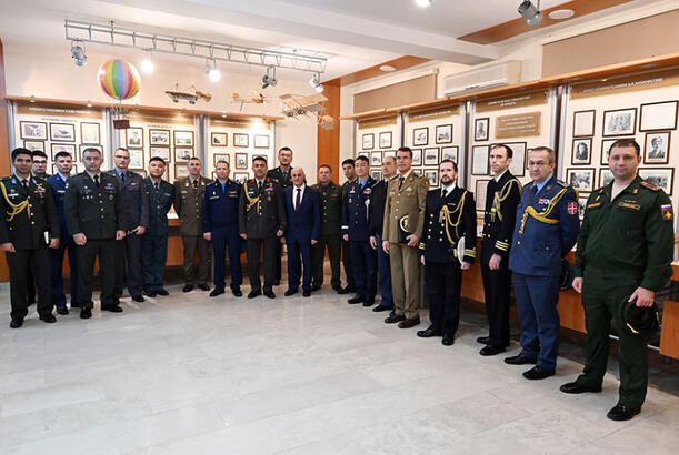 Hərbi attaşelər Milli Aviasiya Akademiyasını ziyarət ediblər