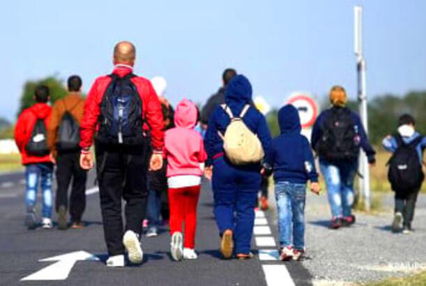 Təxminən 10 milyon ukraynalı qaçqına çevrilib...