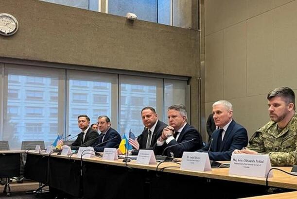 Trampın planında Rusiya aktivlərindən istifadə ilə bağlı bənd ləğv edilib...