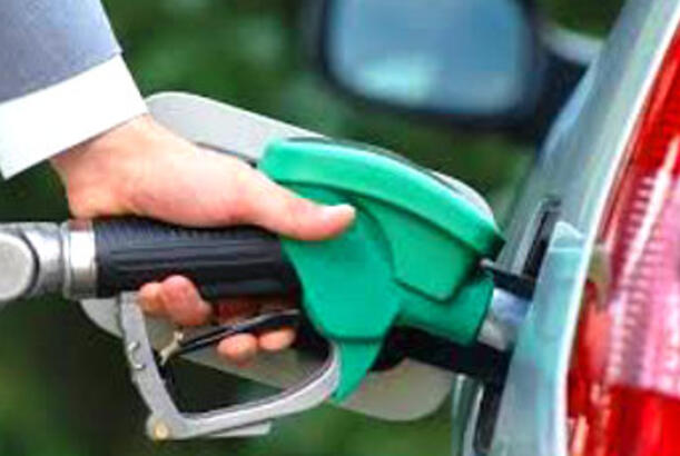 Belarus Rusiyaya benzin tədarükünü təxminən 50 dəfə artırıb...