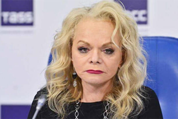 Larisa Dolinaya fəxri fərman da verin..!