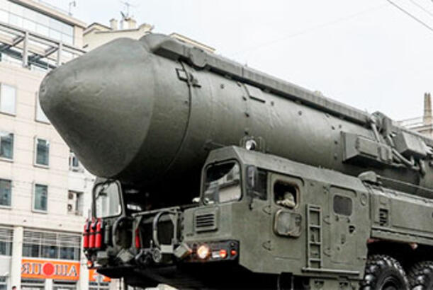 Muraveyko Qərbi "Oreşnik" ilə təhdid edir...