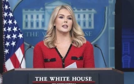 Tramp mətbuat katibinin görünüşünü təriflədi...