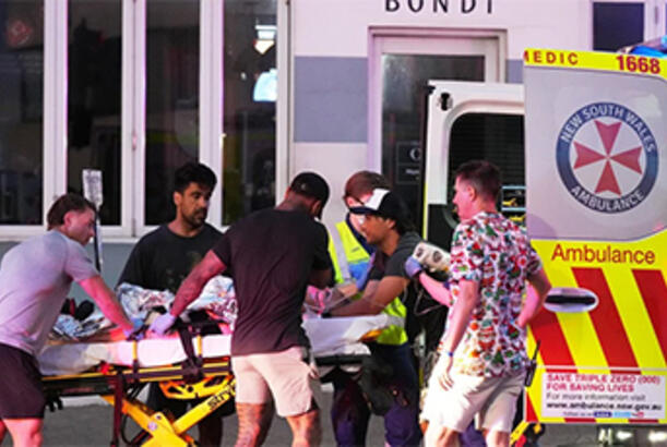 Çimərlikdə Hanuka bayramını qeyd edən yəhudilərə atəş açılıb...