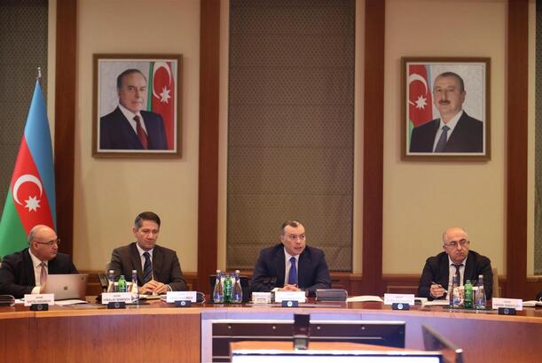 Maliyyə Nazirliyində bu il görülən işlər və qarşıda duran vəzifələr müzakirə olunub