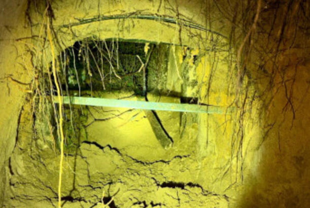 Polşa ilə Belarus arasındakı sərhəddə tunelləri kim qazır..?