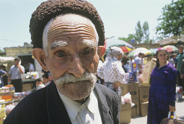 100 və daha çox yaşamaq Allahdan və genetikadan asılıdır...