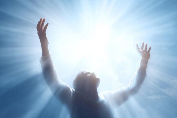 Biohaker 2039-cu ilə qədər ölməzlik vəd edir və...