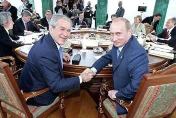 ABŞ Putin və Buş arasındakı söhbətlərin transkriptlərini açıqlayıb...