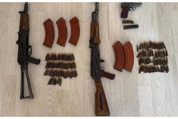 Azərbaycanda silah alveri edən cinayətkar dəstənin üzvləri tutulub