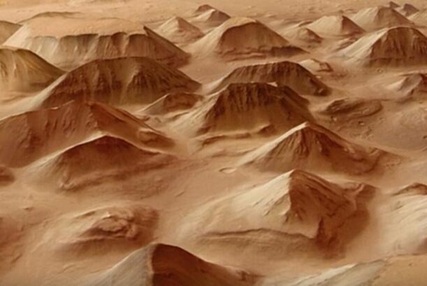 Yer üzündəki həyat planetimizdə yaranmayıb..?