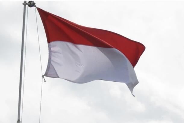 İndoneziyada nikahdan kənar birgə yaşayış qadağan edildi