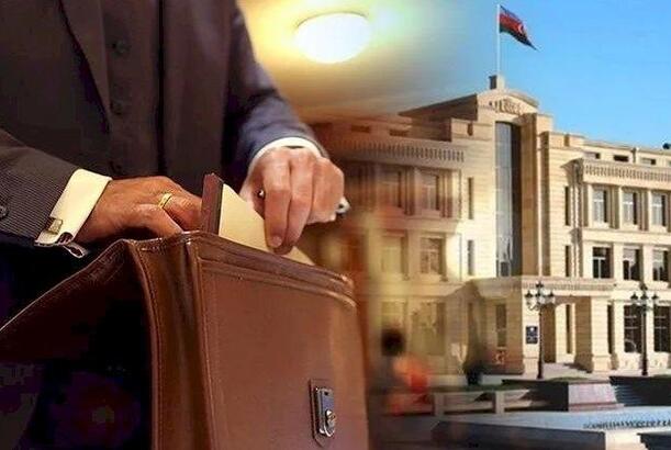 Kadr məsələsi yenidən gündəmdə - TƏHLİL