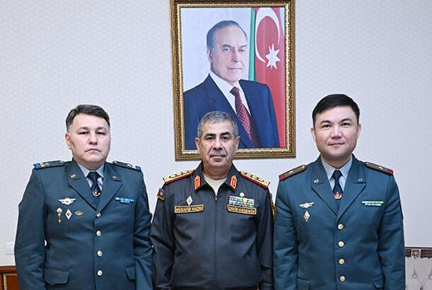 Azərbaycan ilə Qazaxıstan arasında hərbi sahədə əməkdaşlığın cari vəziyyəti və yeni perspektivlər müzakirə olunub