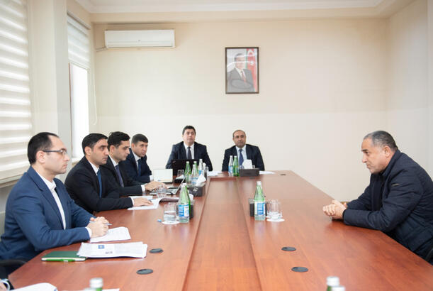 Kənd təsərrüfatı naziri Sabirabadda vətəndaşların müraciətlərini dinləyib - FOTOLAR