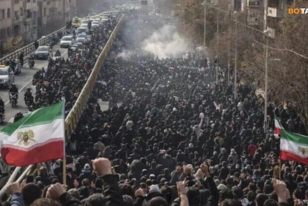 "İrandakı hadisələr region üçün təhlükə yarada bilər" - MÖVQE