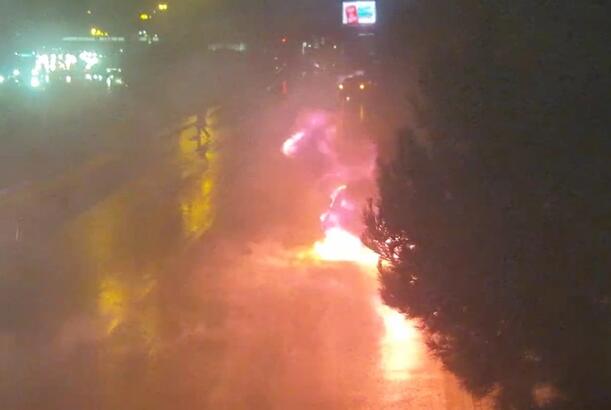 Yasamalda avtomobil yanıb