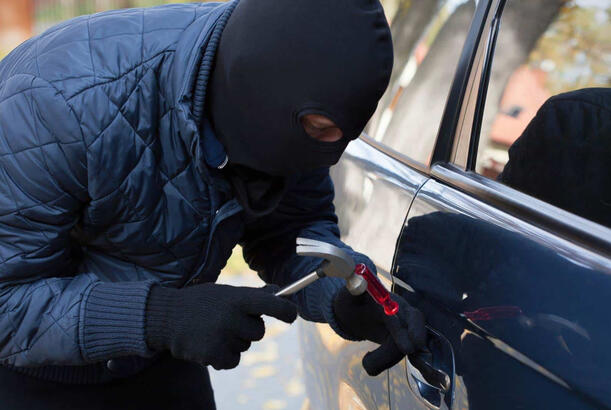 DİN: Binəqədidə maşın qaçıran şəxs saxlanılıb