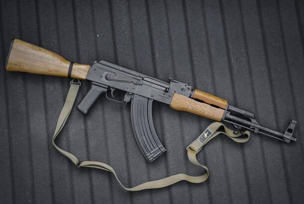 Həftəsonu 18 avtomat, 4 tapança aşkarlanıb