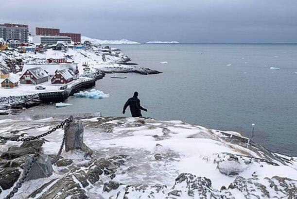 Tramp Qrenlandiyanın güc yolu ilə ələ keçirilməsi ilə bağlı suala cavab verdi...