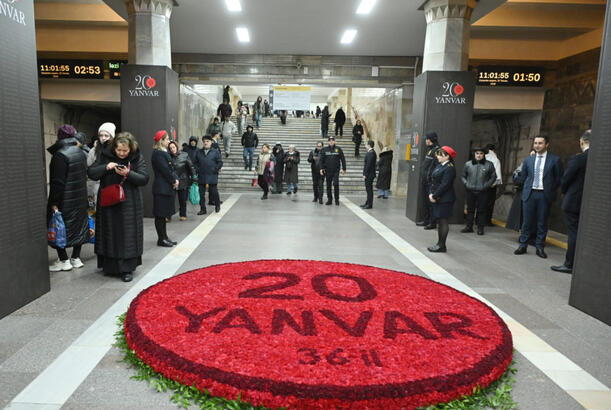 Bakı metrosunda 20 Yanvar şəhidlərinin xatirəsi anılıb - FOTOLAR