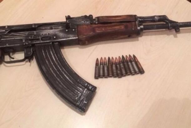 Ötən gün 2 avtomat silahı, 3 tapança aşkarlanıb