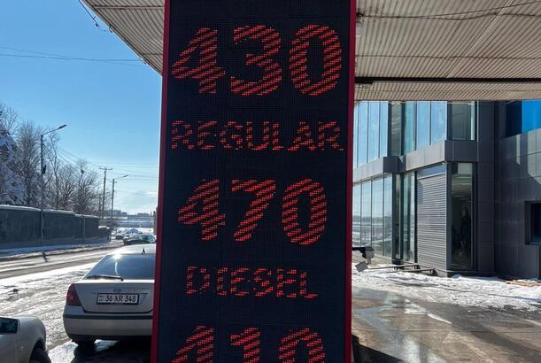 Ermənistanda benzinin qiyməti ucuzlaşıb - erməni nazirdən paylaşım