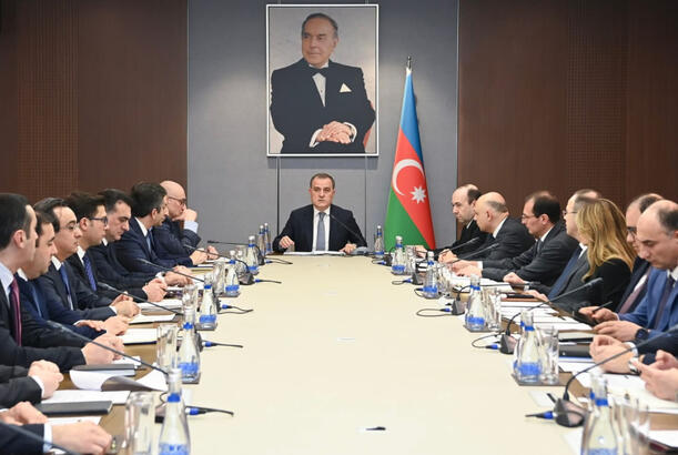 Ceyhun Bayramov XİN-in geniştərkibli kollegiya iclasını keçirib