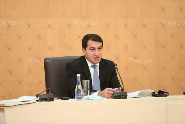 Hikmət Hacıyev İran XIN rəhbərinin müavini ilə görüşüb